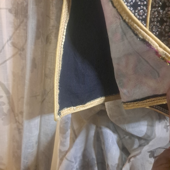 HANDMADE Dazzle Top - Picture 5 of 6